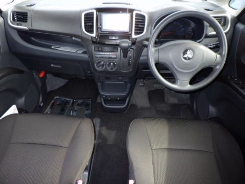 MITSUBISHI DELICA D:2