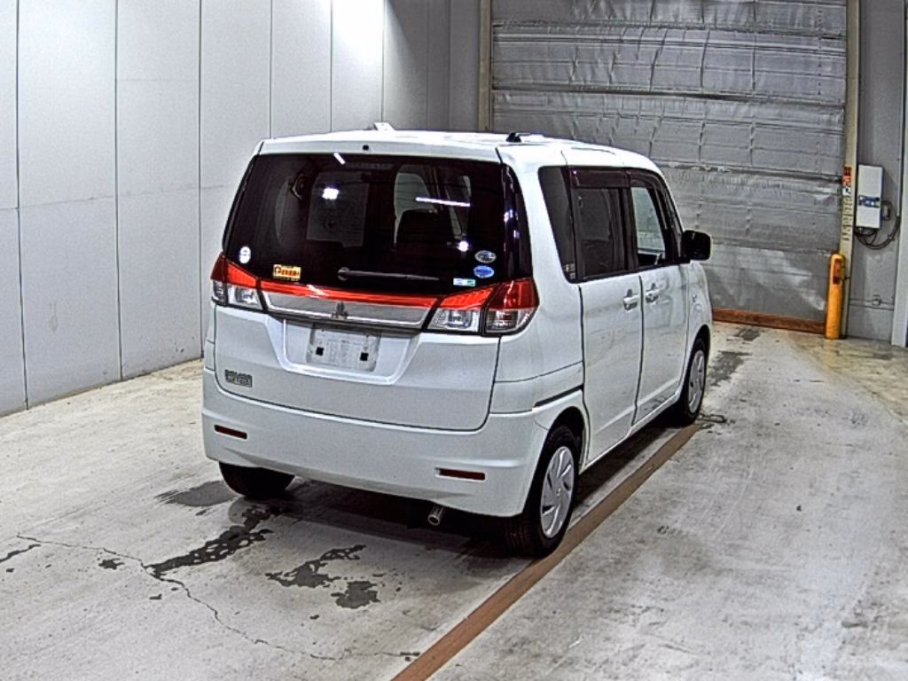 MITSUBISHI DELICA D:2