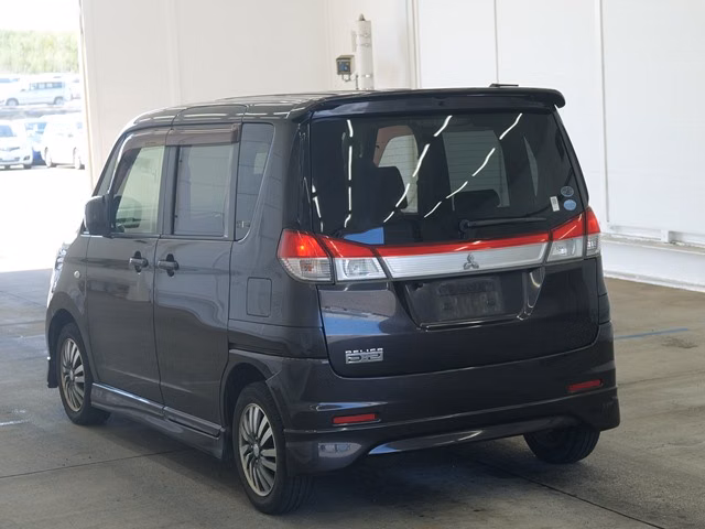 MITSUBISHI DELICA D:2