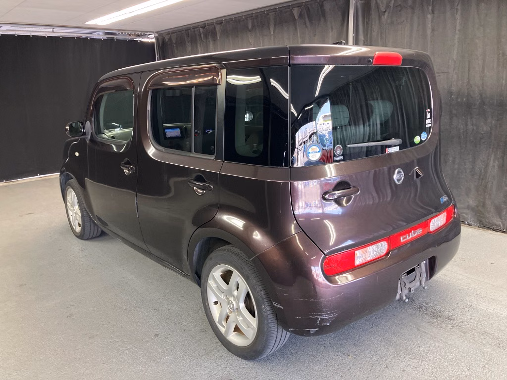 NISSAN CUBE