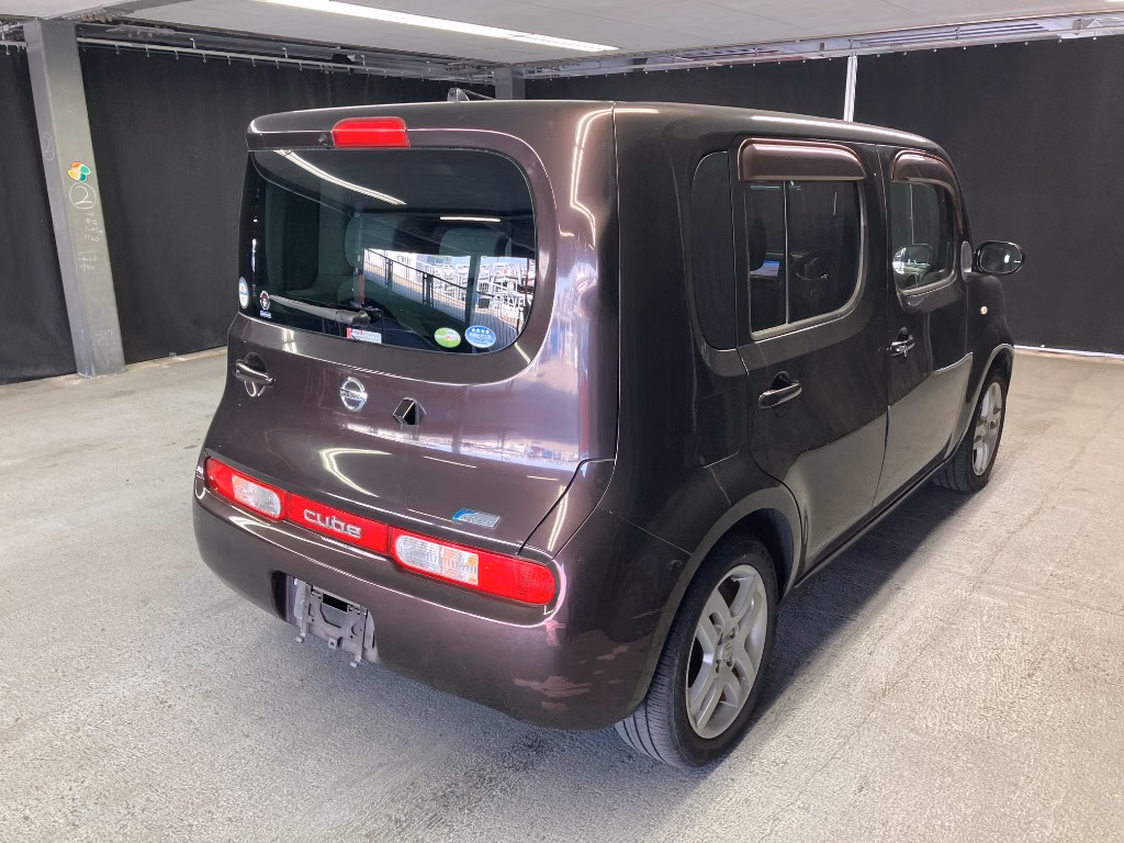 NISSAN CUBE