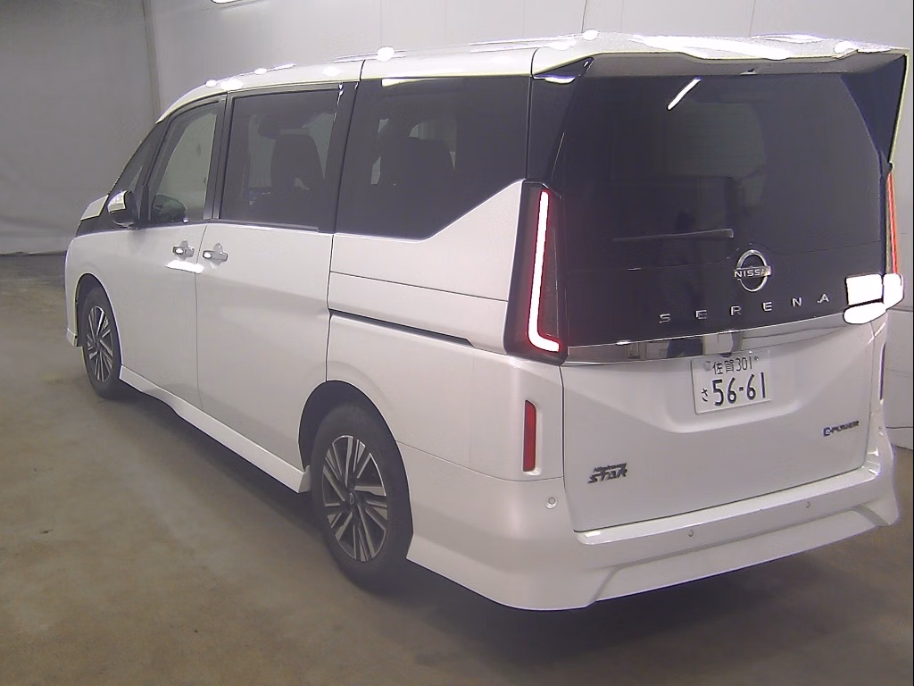 NISSAN SERENA