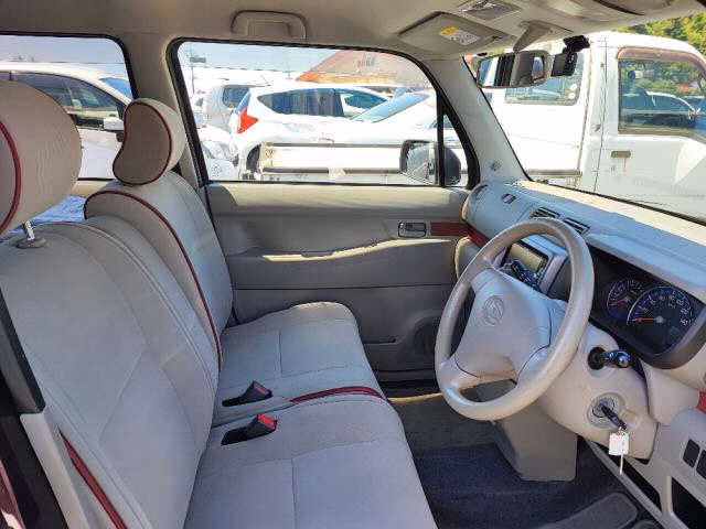DAIHATSU MOVE CONTE