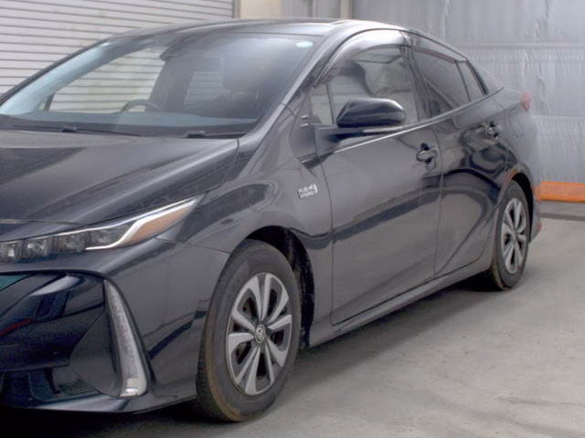 TOYOTA PRIUS PHV