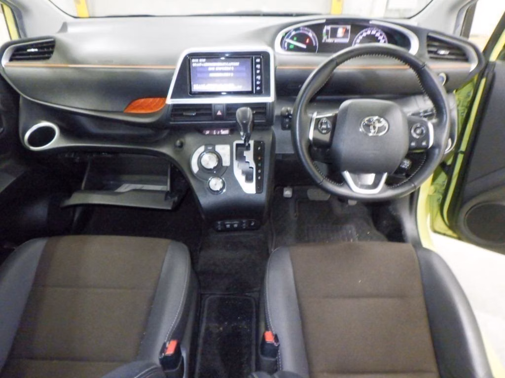 TOYOTA SIENTA