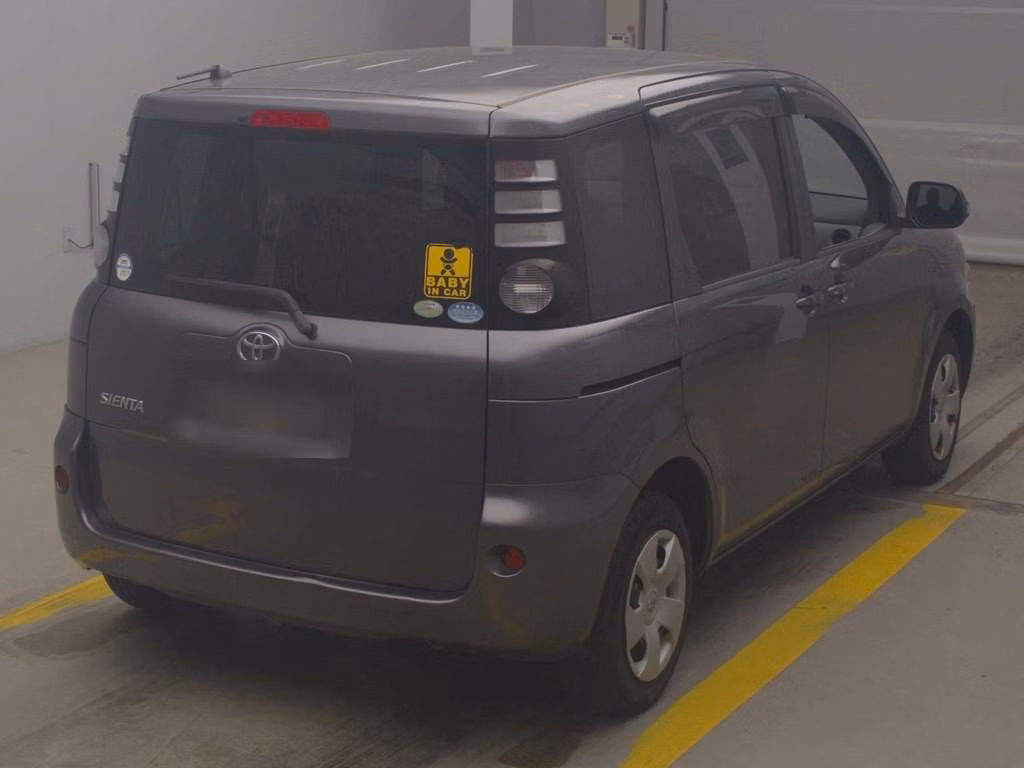 TOYOTA SIENTA