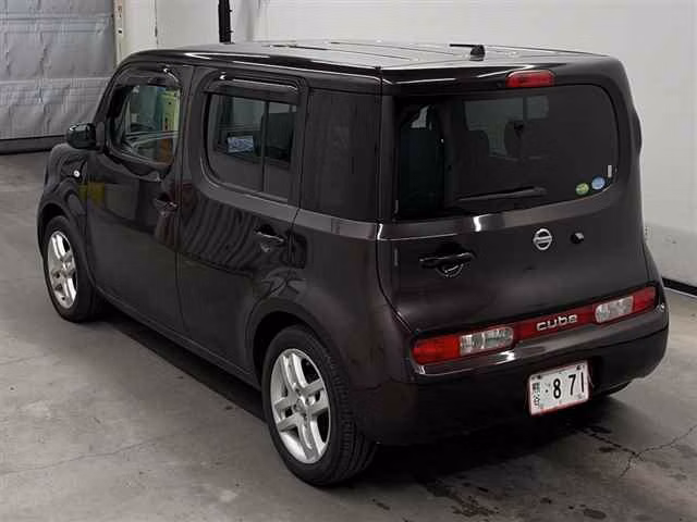 NISSAN CUBE