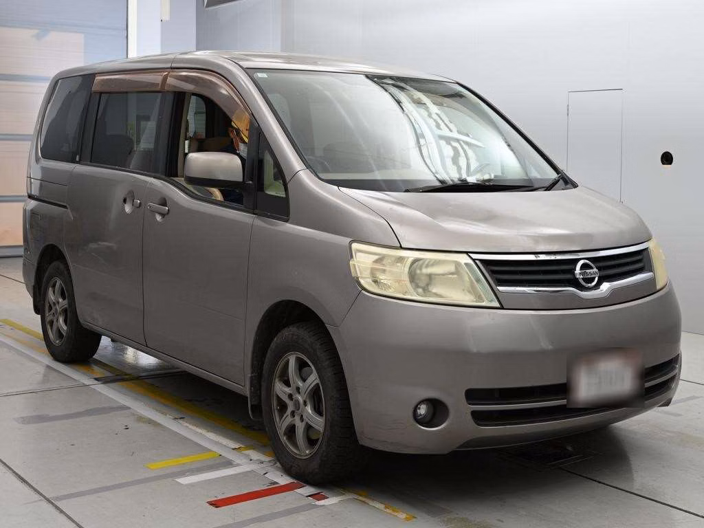 NISSAN SERENA