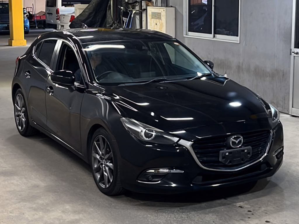 MAZDA AXELA