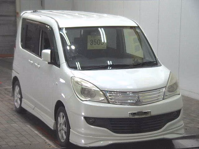 MITSUBISHI DELICA D:2