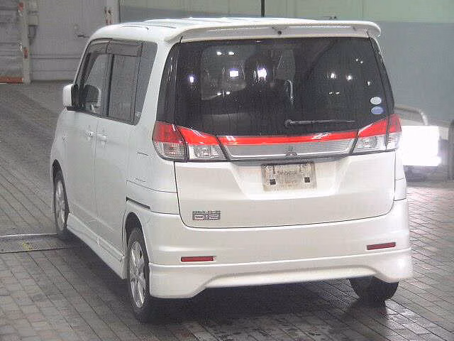 MITSUBISHI DELICA D:2