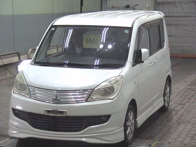 MITSUBISHI DELICA D:2