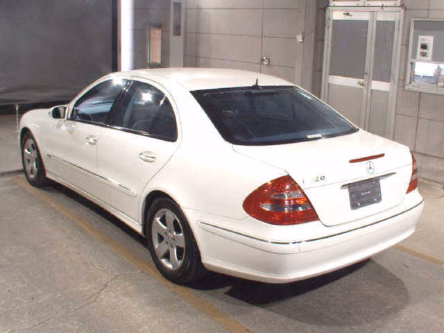 MERCEDES-BENZ E-CLASS