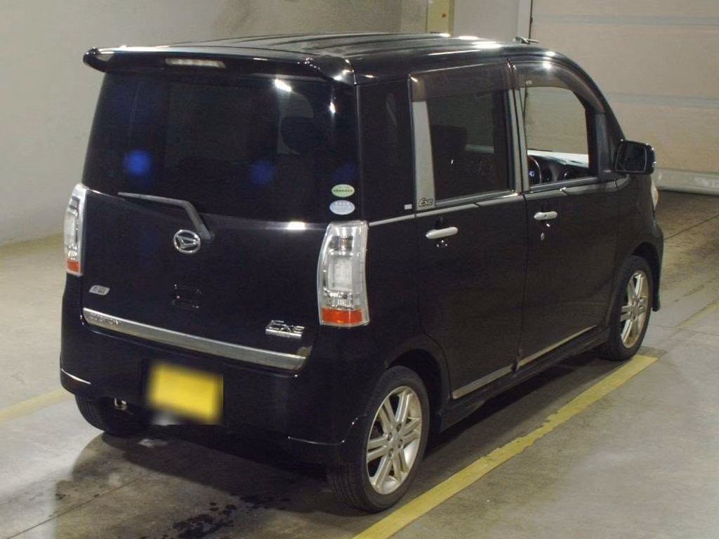 DAIHATSU TANTO EXE