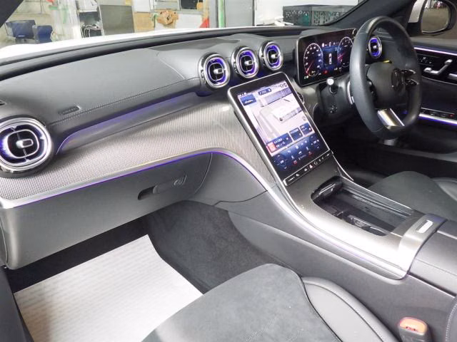 MERCEDES-BENZ C-CLASS