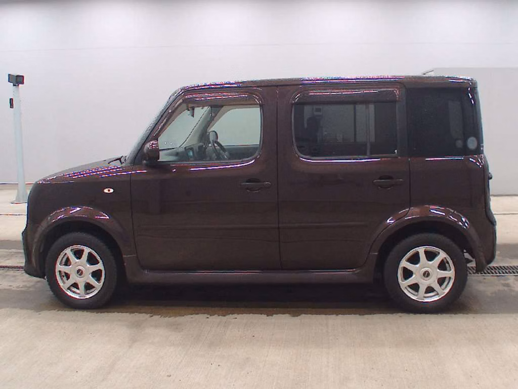 NISSAN CUBE