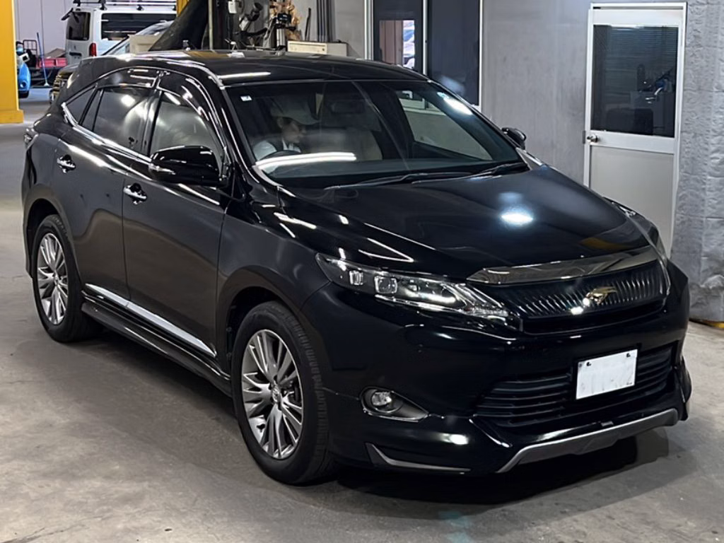 TOYOTA HARRIER