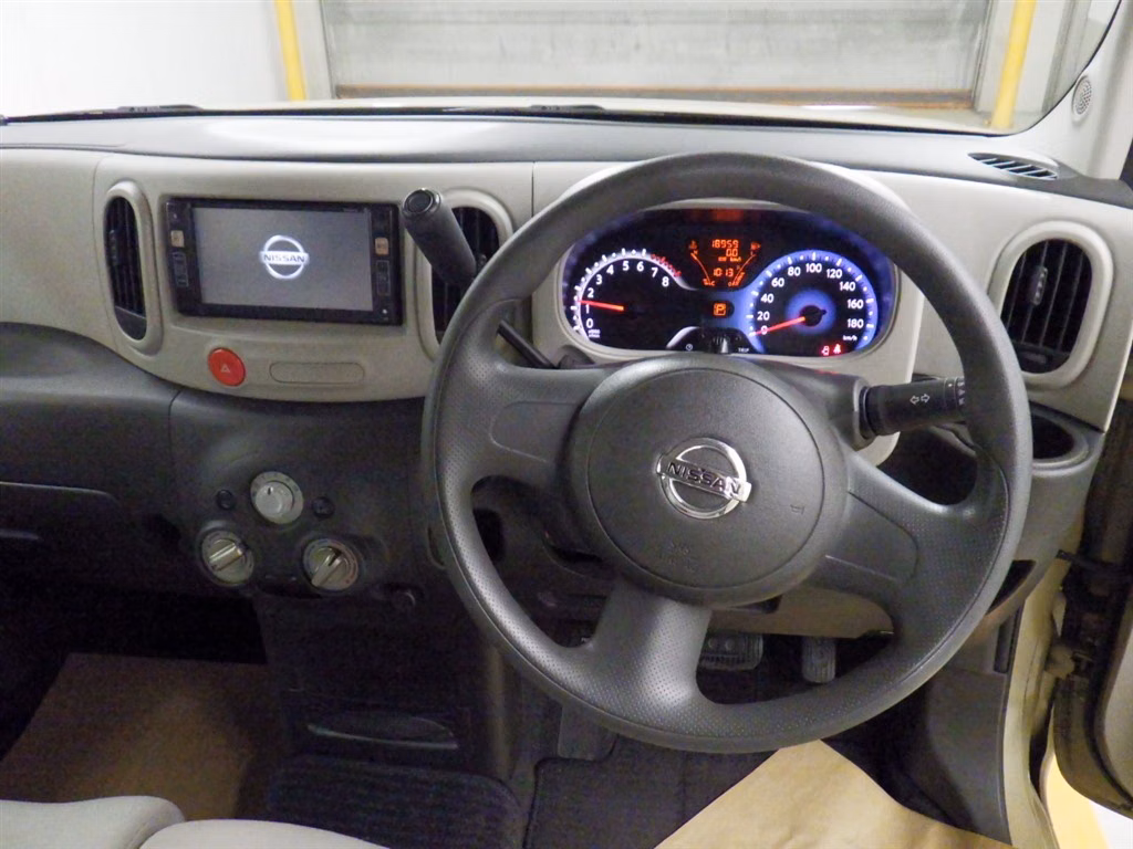 NISSAN CUBE