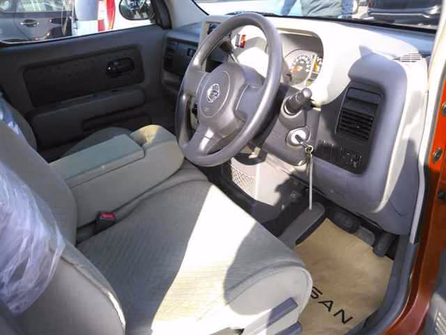 NISSAN CUBE