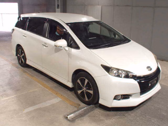 TOYOTA WISH