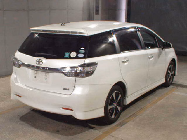 TOYOTA WISH