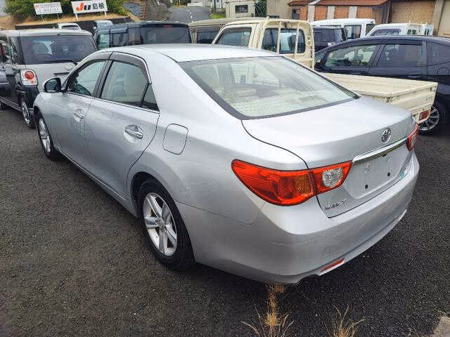 TOYOTA MARK X