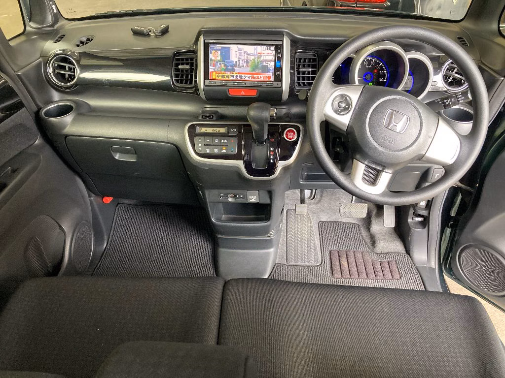 HONDA N-BOX