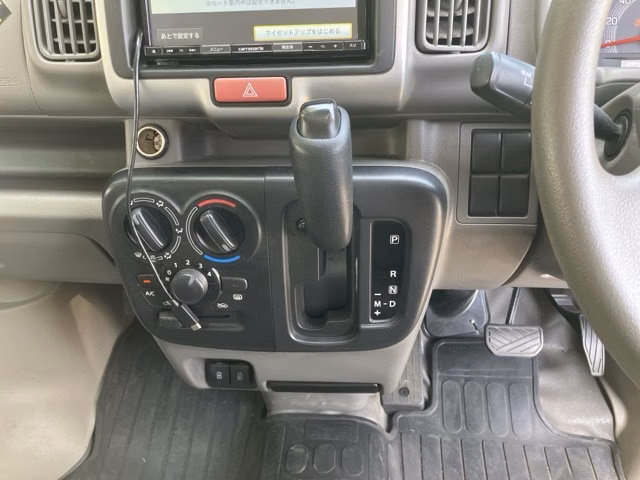 NISSAN NV100 CLIPPER