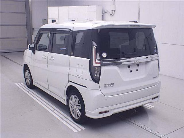 MITSUBISHI DELICA D:2