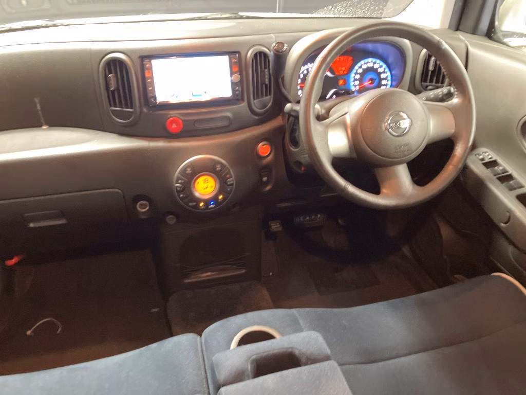 NISSAN CUBE