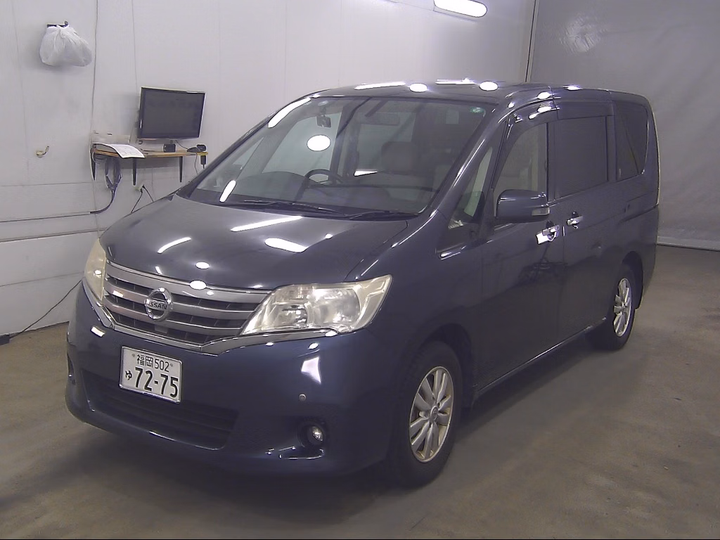 NISSAN SERENA