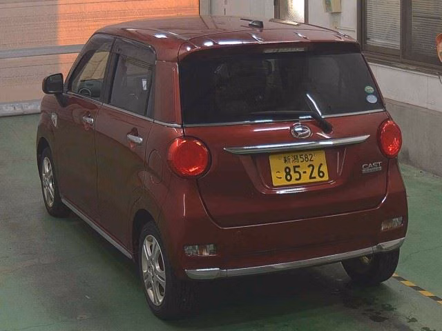 DAIHATSU CAST