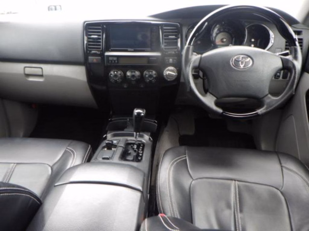 TOYOTA HILUX SURF