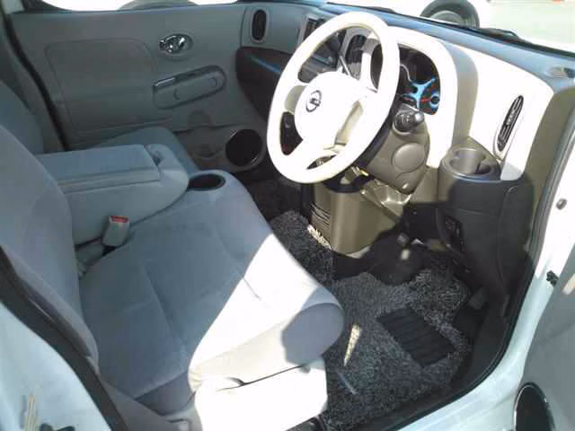 NISSAN CUBE