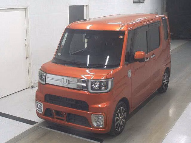 DAIHATSU WAKE