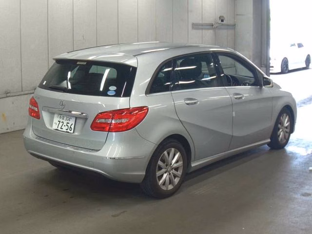 MERCEDES-BENZ B-CLASS