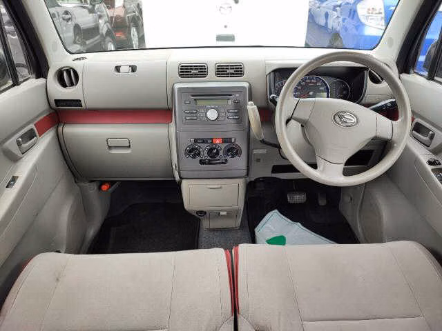 DAIHATSU MOVE CONTE