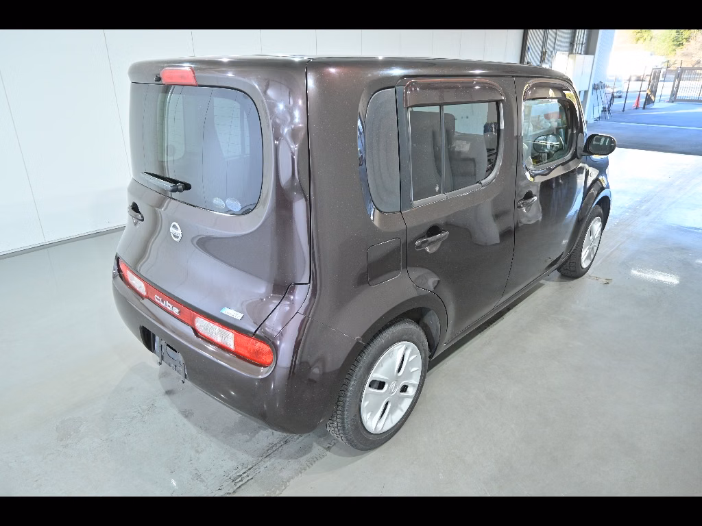 NISSAN CUBE
