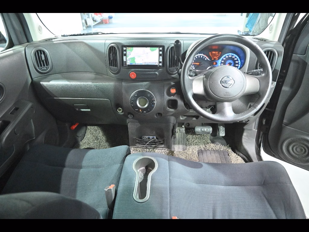 NISSAN CUBE
