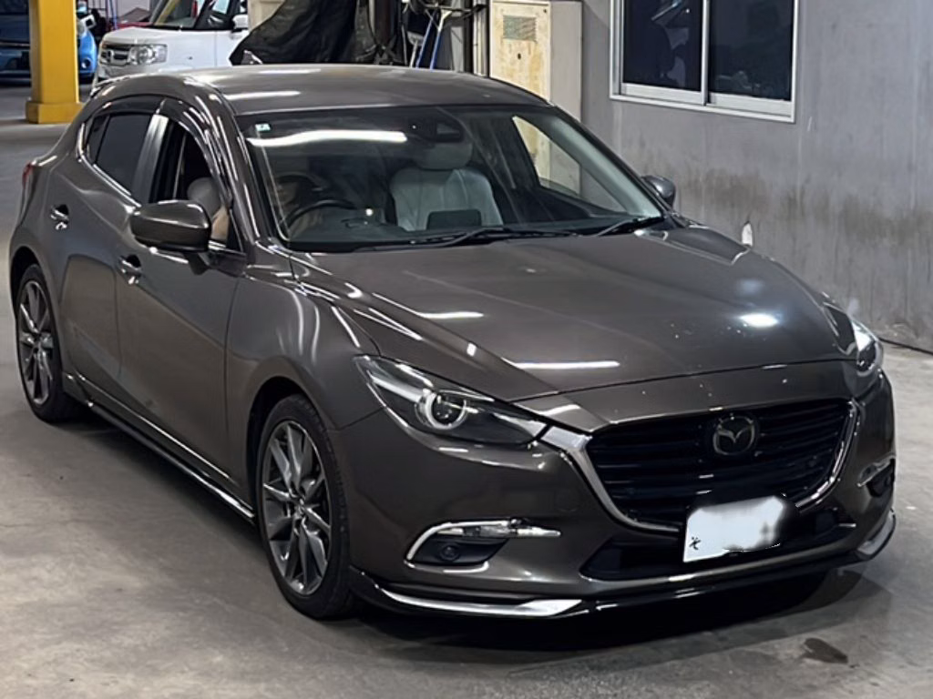 MAZDA AXELA
