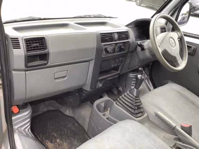 MITSUBISHI MINICAB