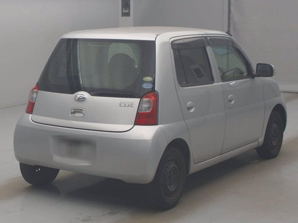 DAIHATSU ESSE
