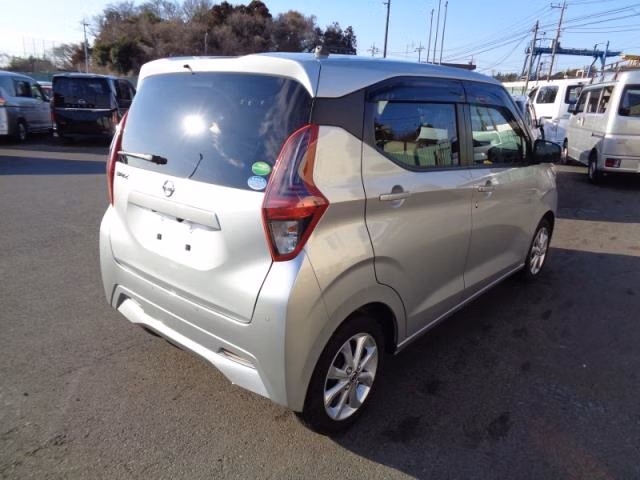 NISSAN DAYZ