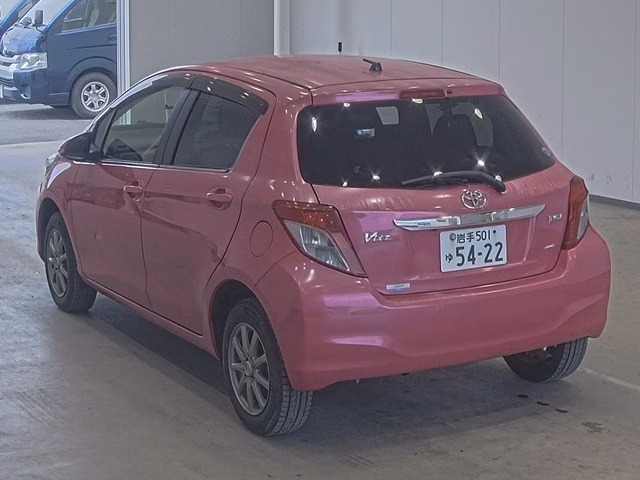 TOYOTA VITZ