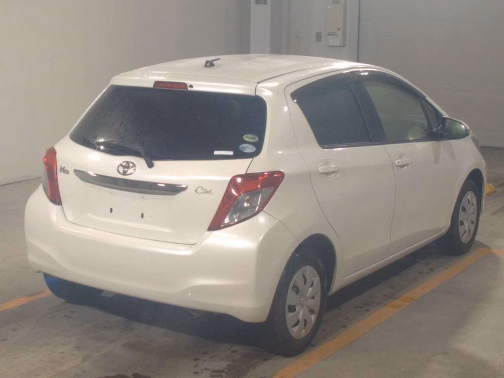 TOYOTA VITZ