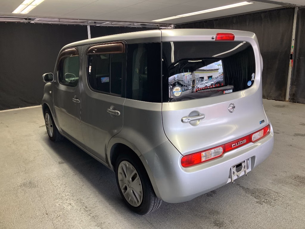NISSAN CUBE