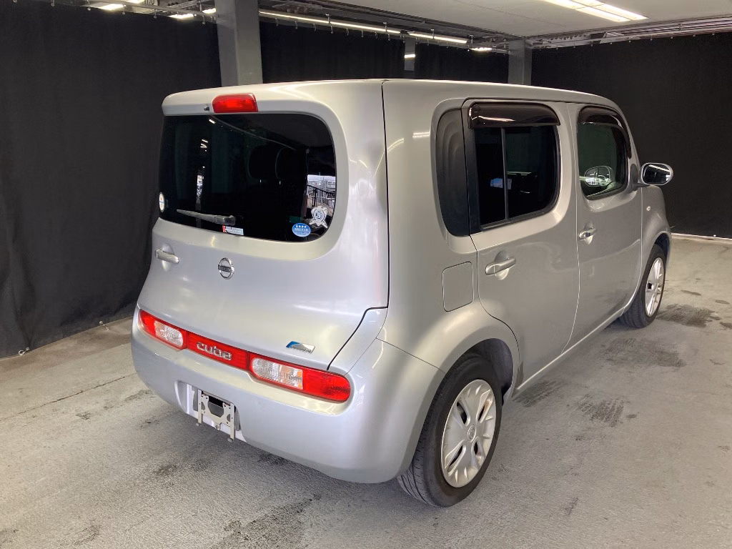 NISSAN CUBE