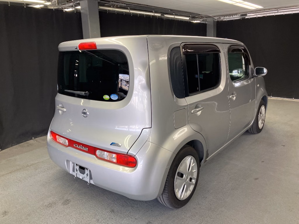NISSAN CUBE
