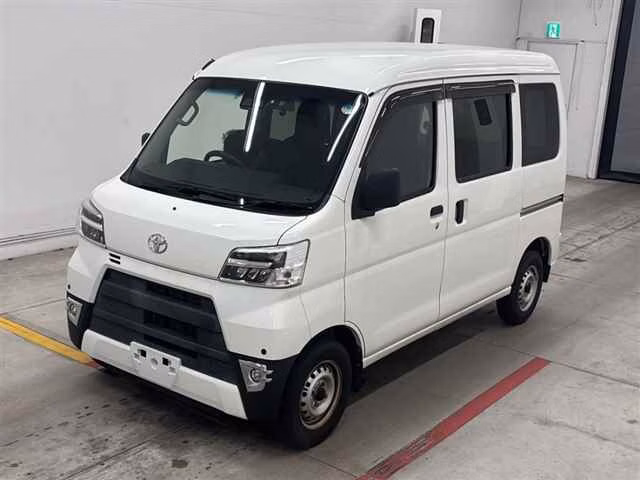 TOYOTA PIXIS VAN