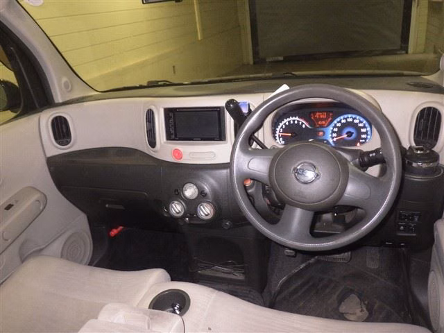 NISSAN CUBE